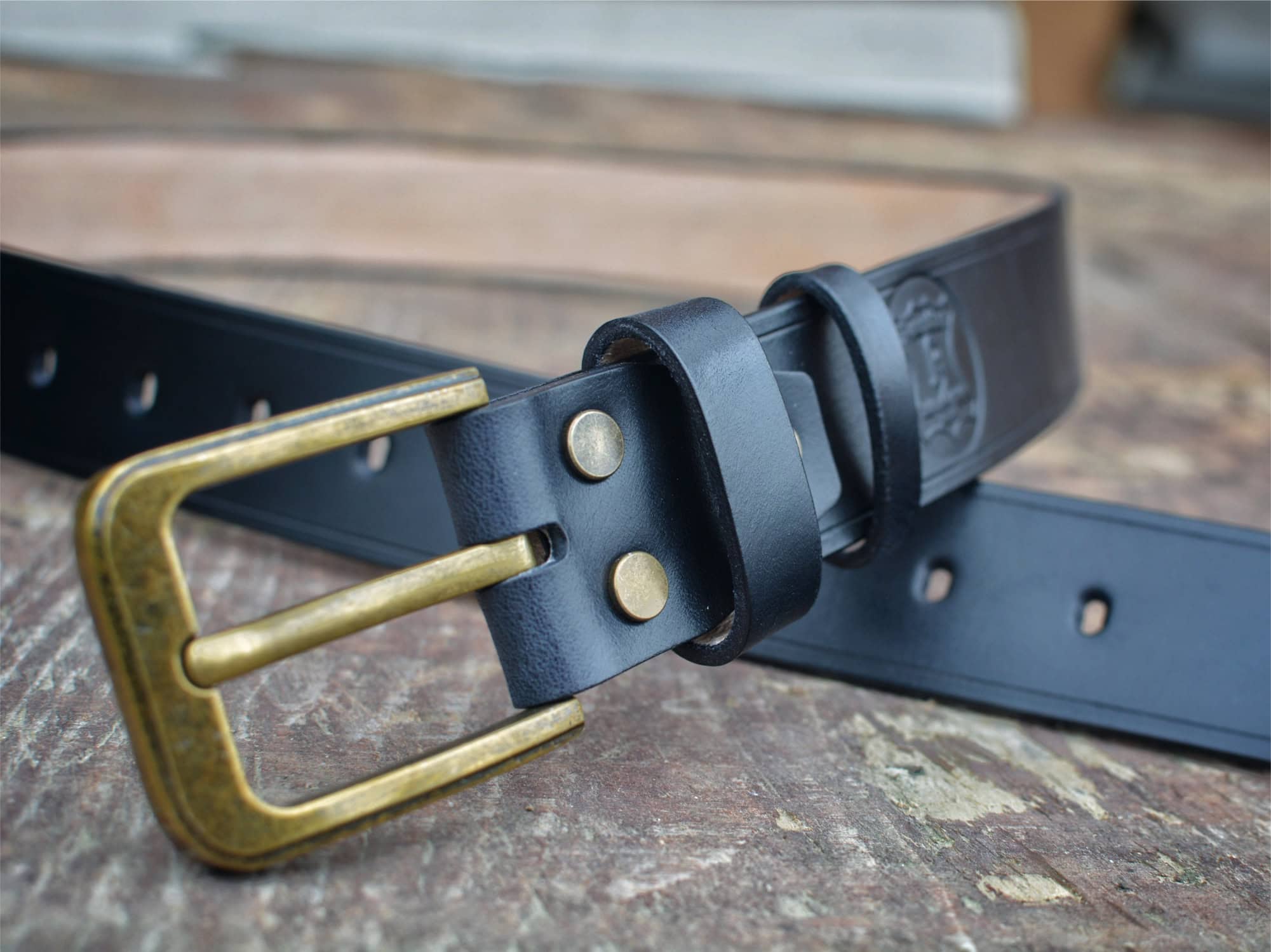 Opasok klasik mosadz - čierny