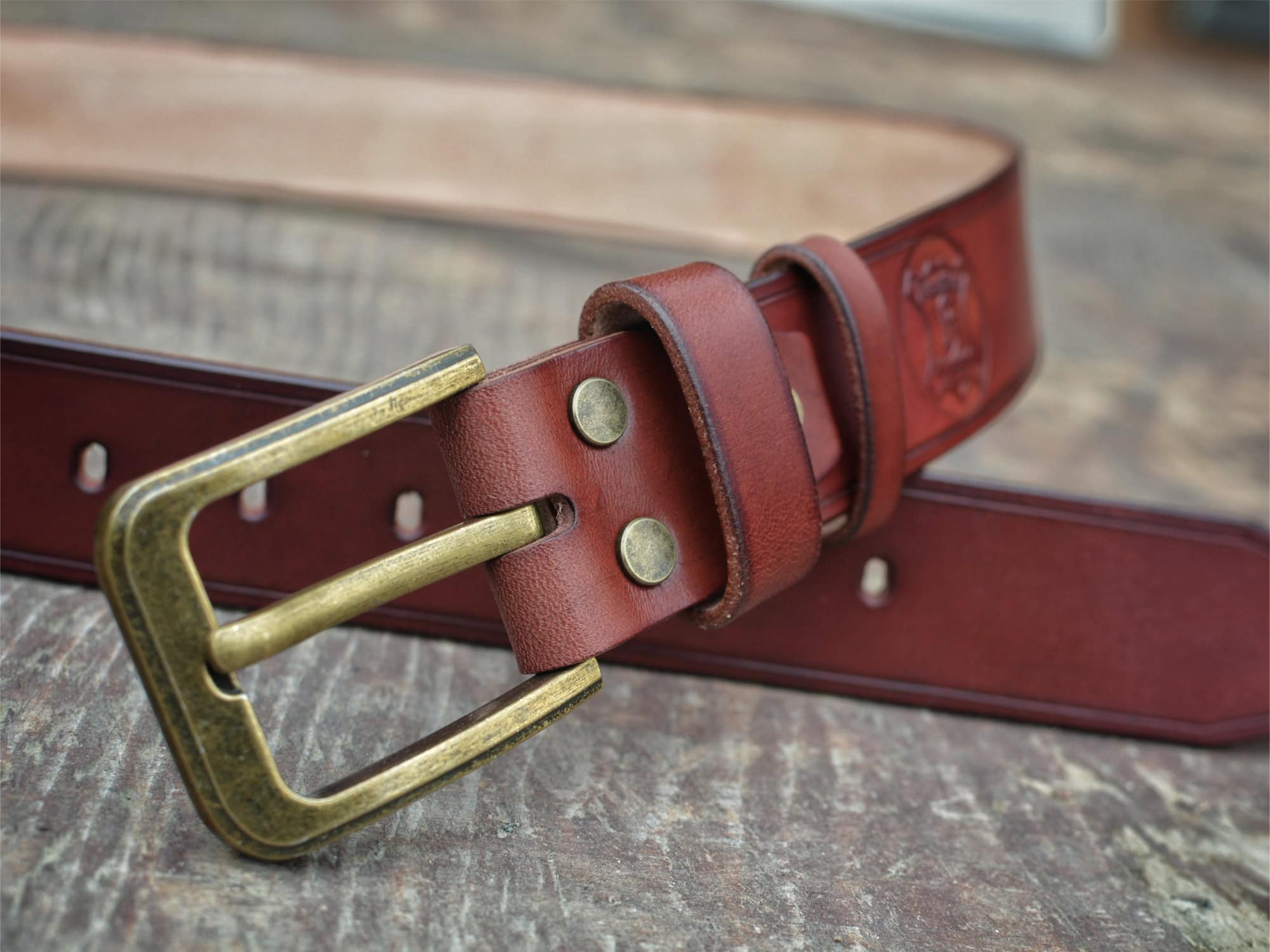 Opasok klasik mosadz - mahagón